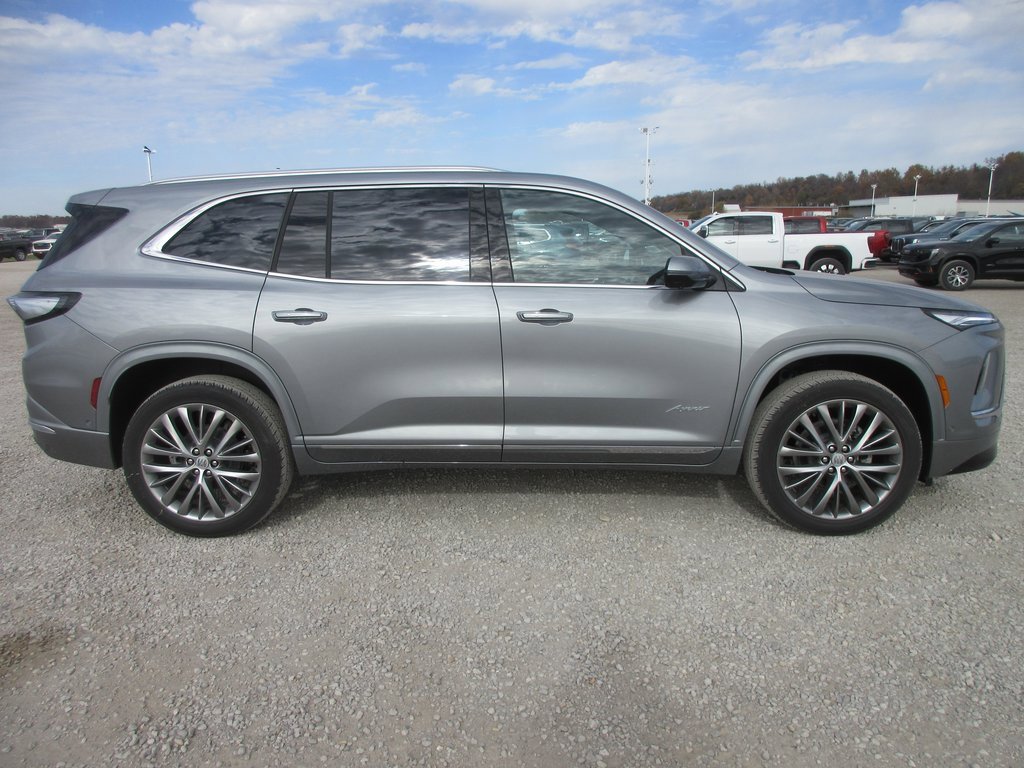 New 2026 Buick Enclave Avenir image 3