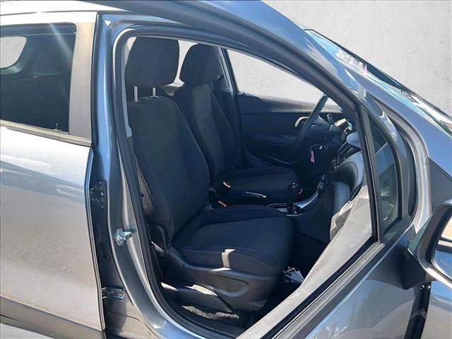 Certified 2020 Chevrolet Trax LS FWD image 9