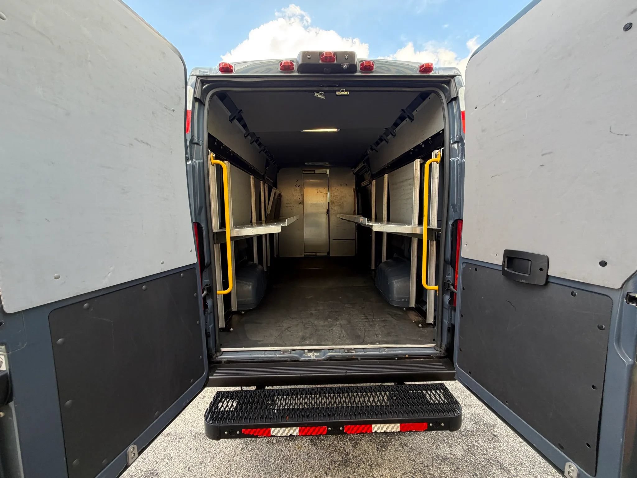 Used 2020 RAM ProMaster 3500 FWD image 5