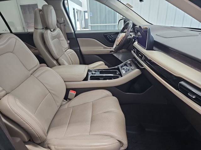 Used 2020 Lincoln Aviator Reserve w/ Equipment Group 202A AWD/4WD image 30