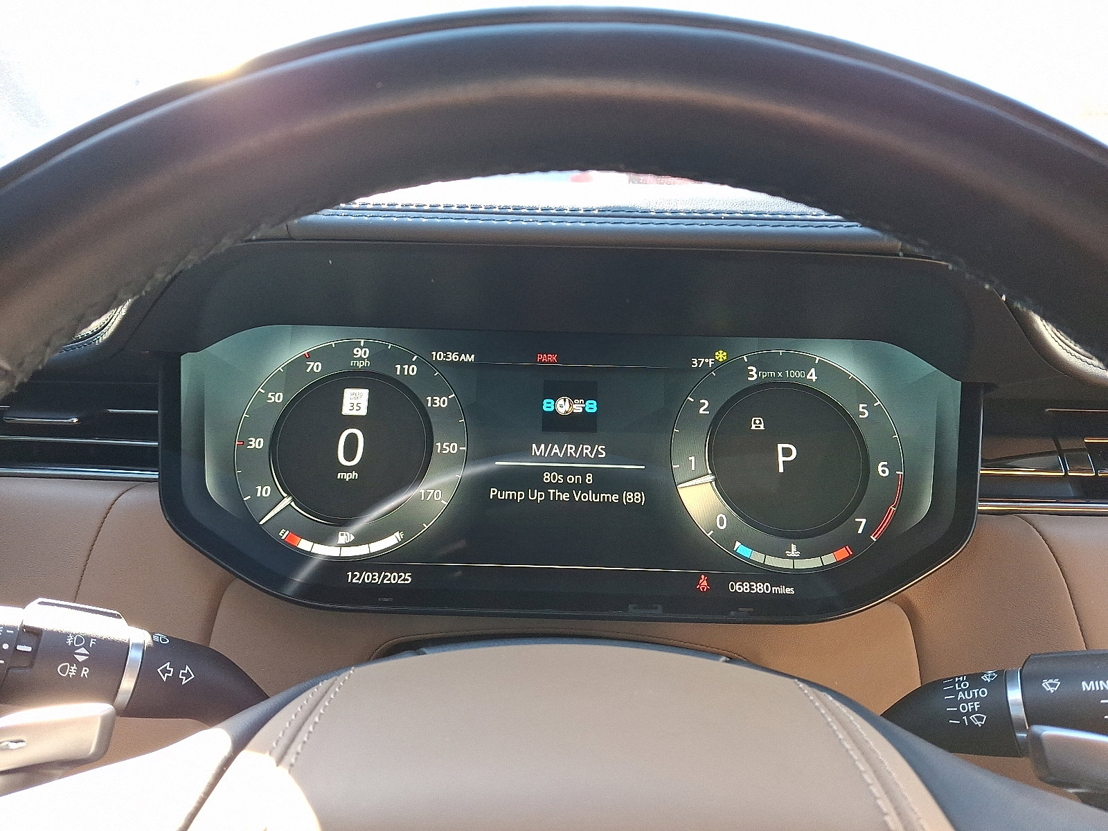 Used 2023 Land Rover Range Rover SE image 23