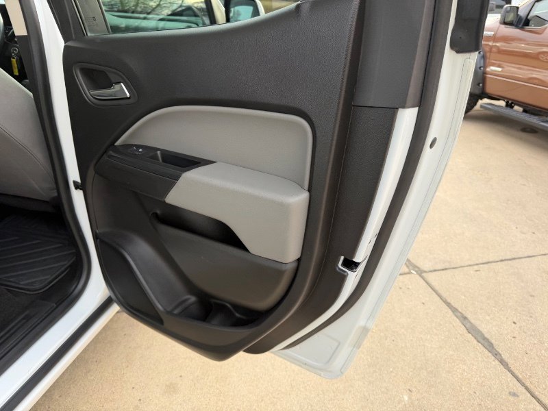 Used 2018 Chevrolet Colorado LT w/ LT Convenience Package image 24