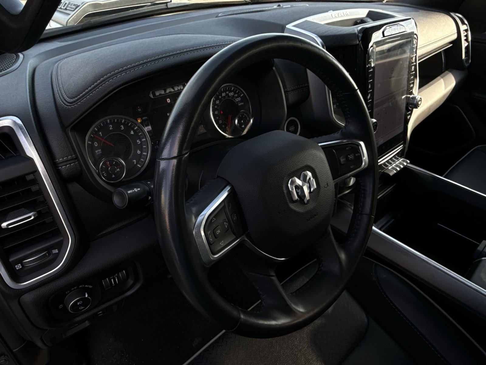 Used 2023 RAM 1500 Laramie image 16