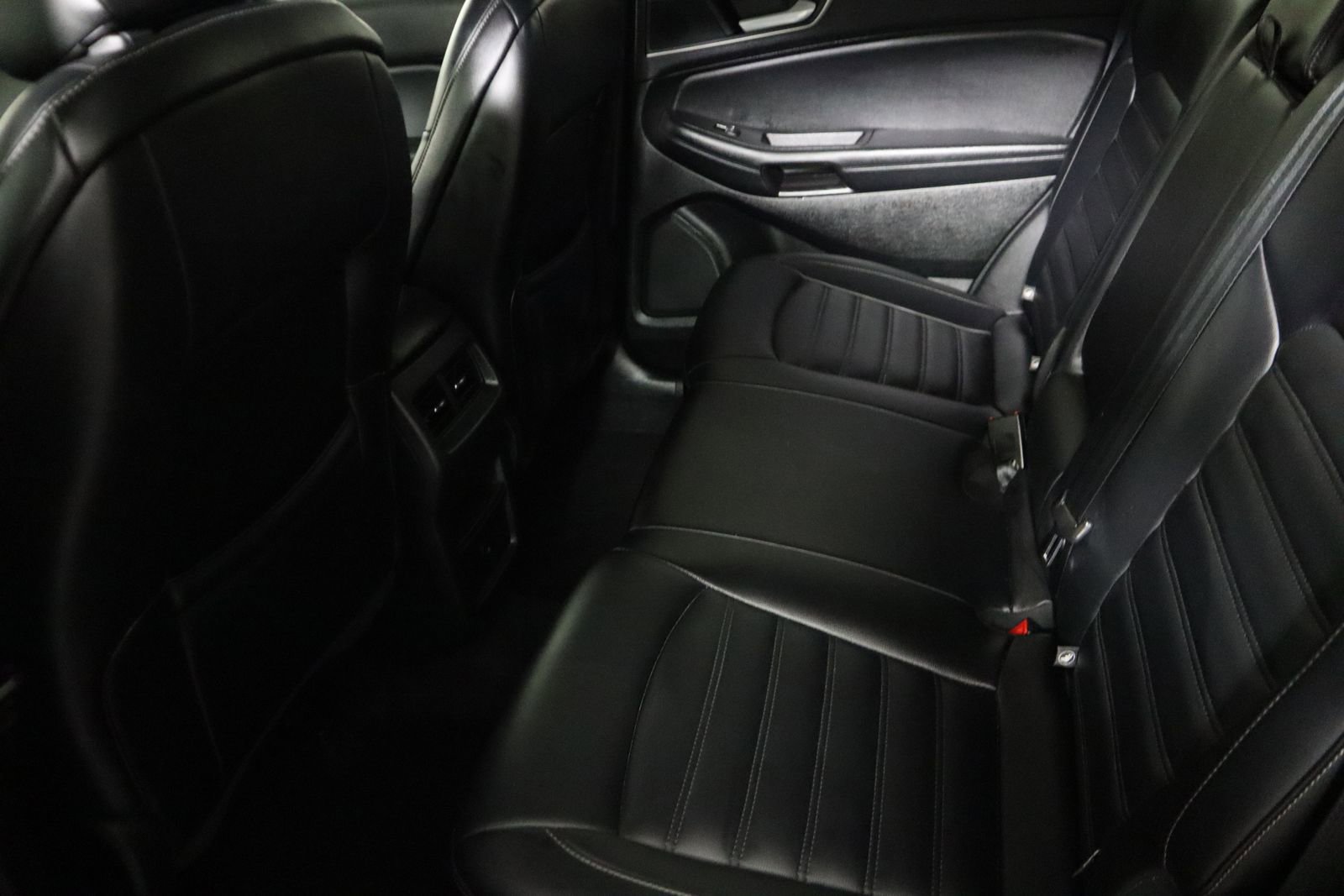 Used 2024 Ford Edge SEL image 38