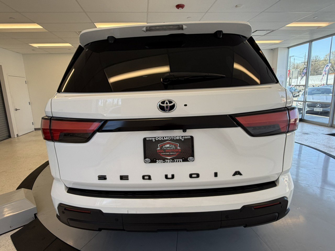 Used 2023 Toyota Sequoia SR5 w/ SR5 Premium Package image 63