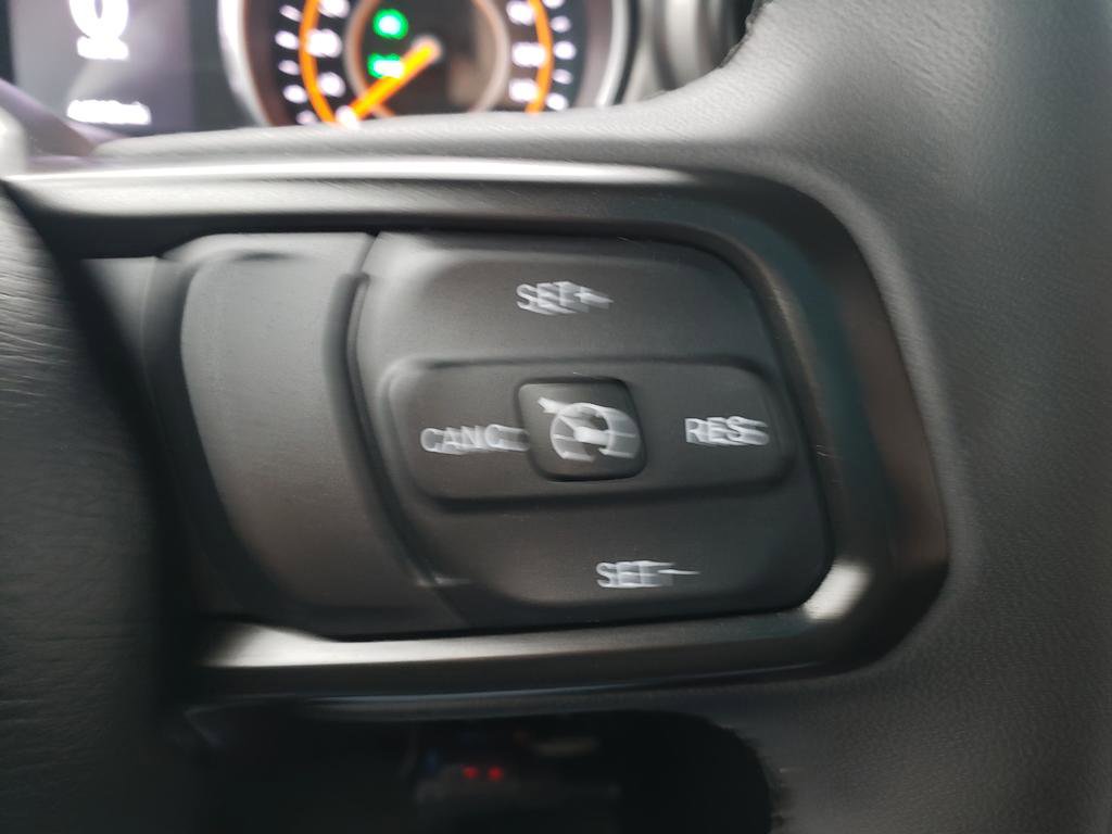 Used 2023 Jeep Gladiator Sport image 20