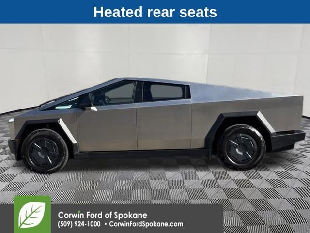 Used 2025 Tesla Cybertruck AWD Crew Cab image 9