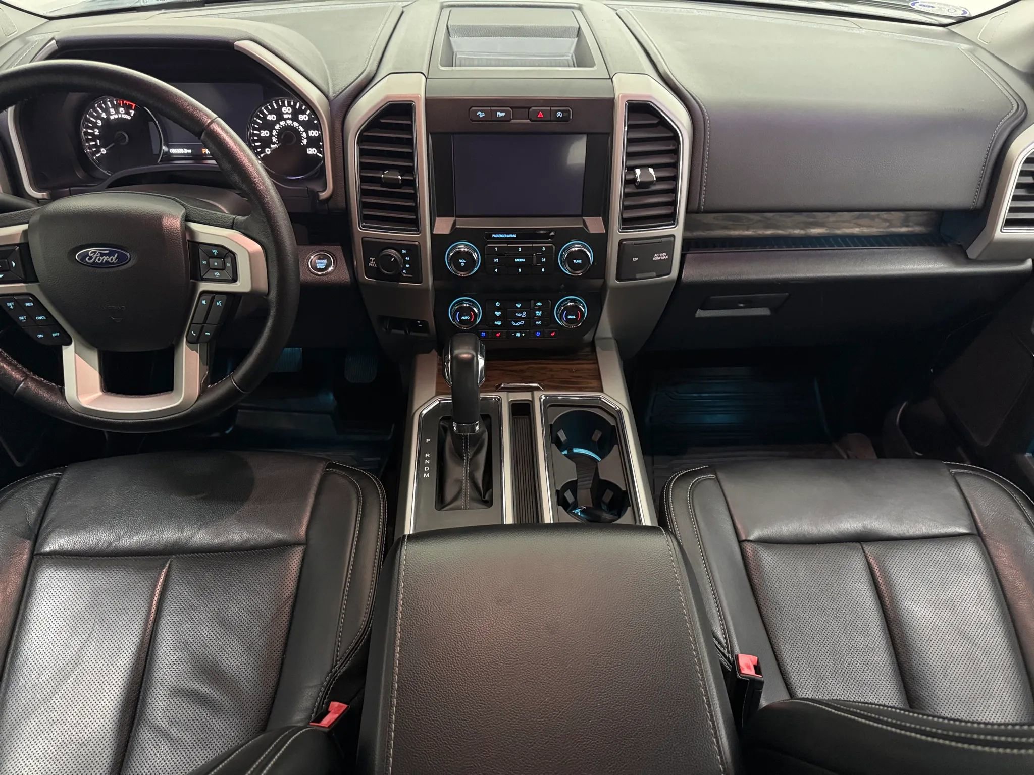 Used 2019 Ford F150 Lariat w/ FX4 Off-Road Package image 2