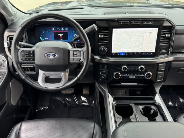 Used 2023 Ford F250 Lariat w/ Lariat Ultimate Package AWD/4WD image 4