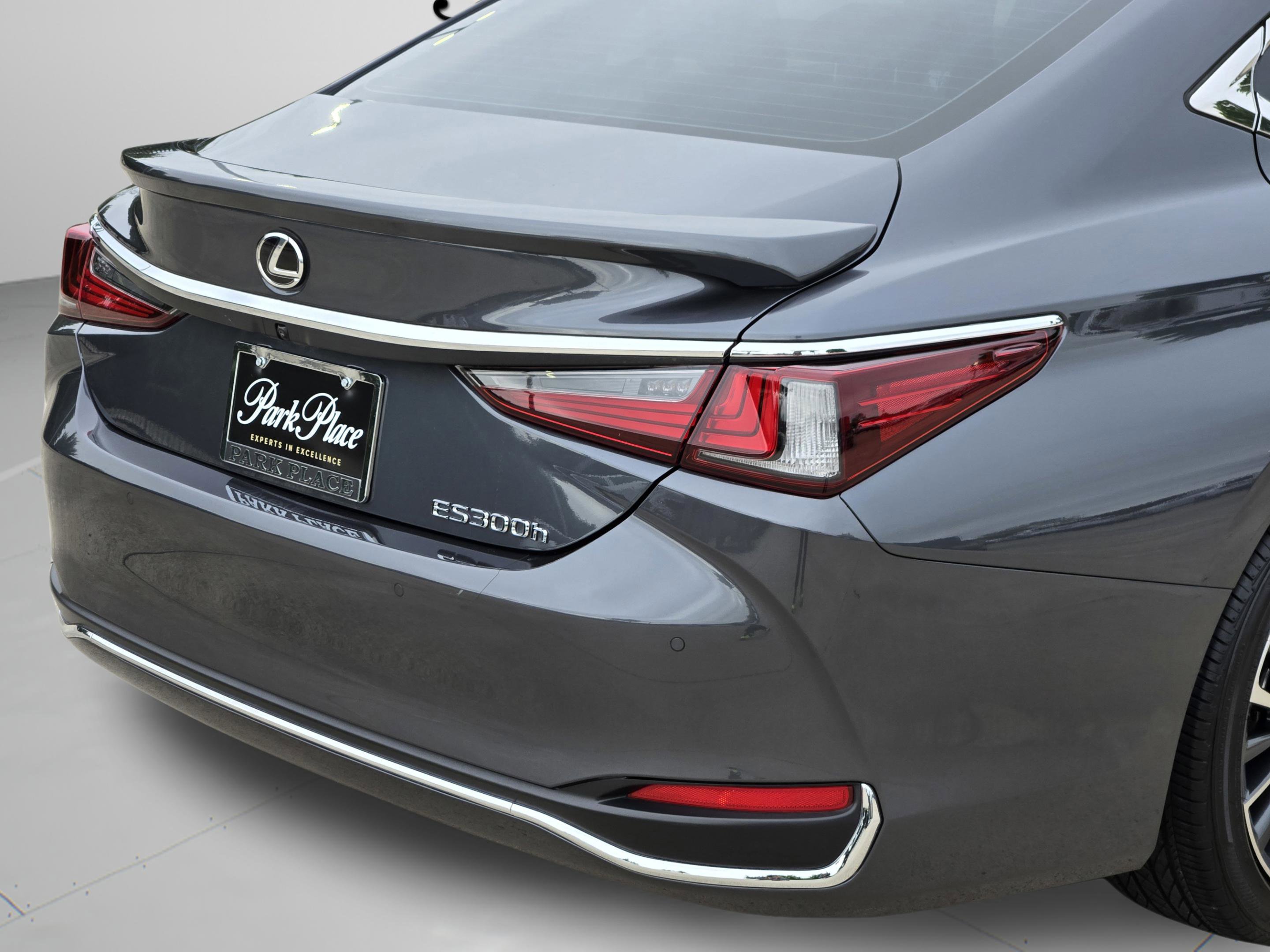 Certified 2025 Lexus ES 300h w/ Premium Package FWD image 43