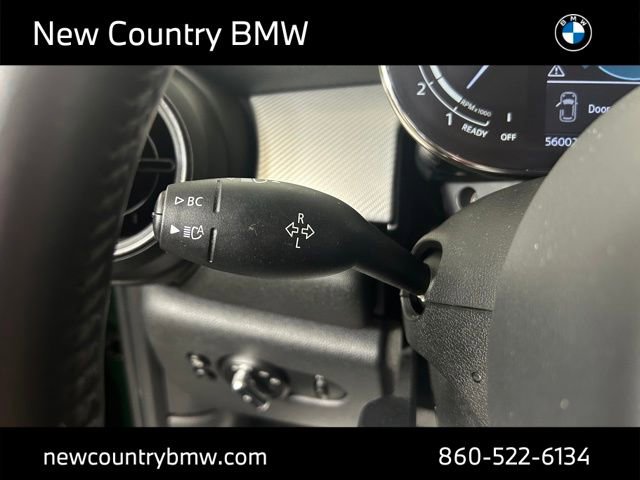 Used 2023 MINI Cooper 2-Door Hardtop image 17