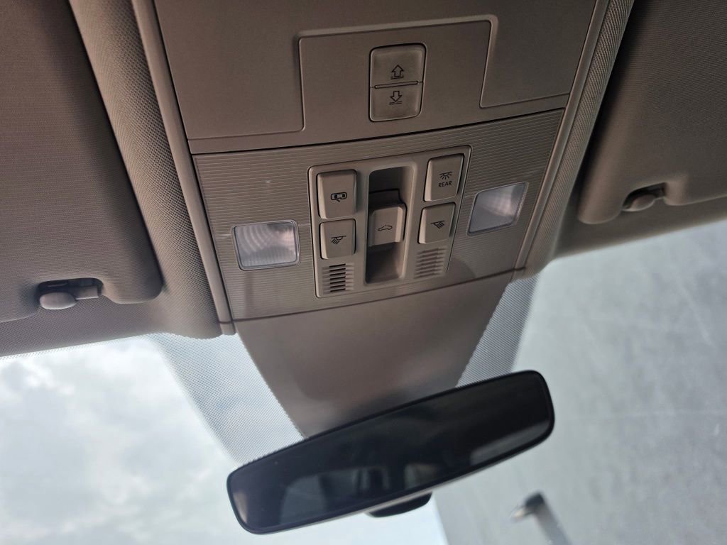 Used 2020 Volkswagen Atlas SEL FWD image 14