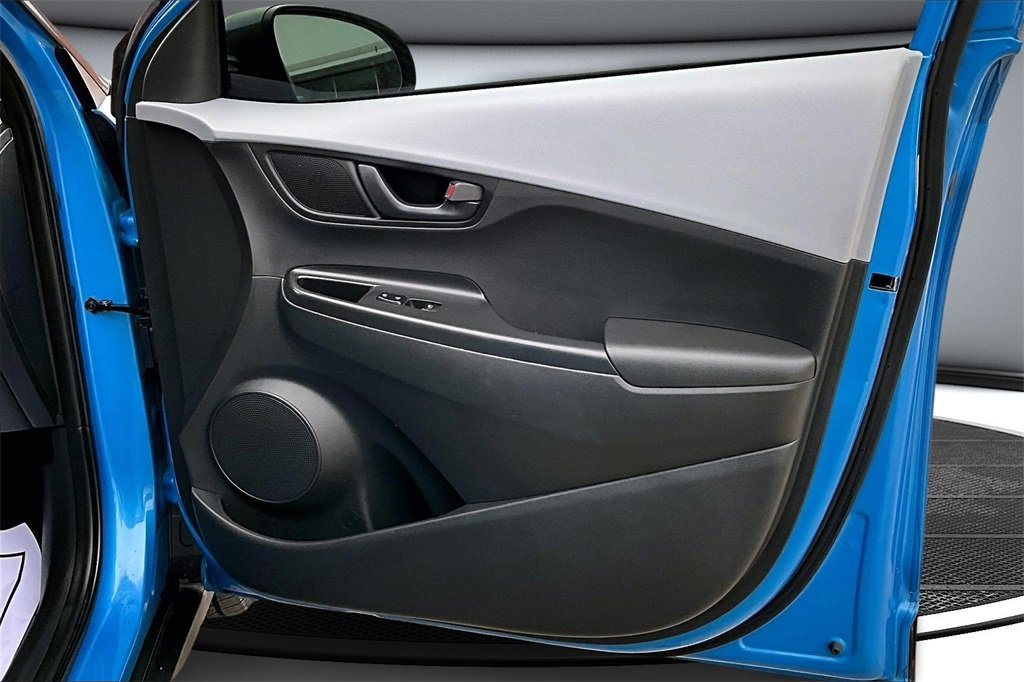 Used 2020 Hyundai Kona SEL image 25