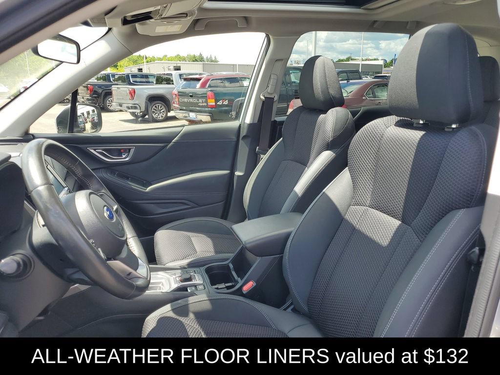 Used 2022 Subaru Forester Premium AWD/4WD image 5
