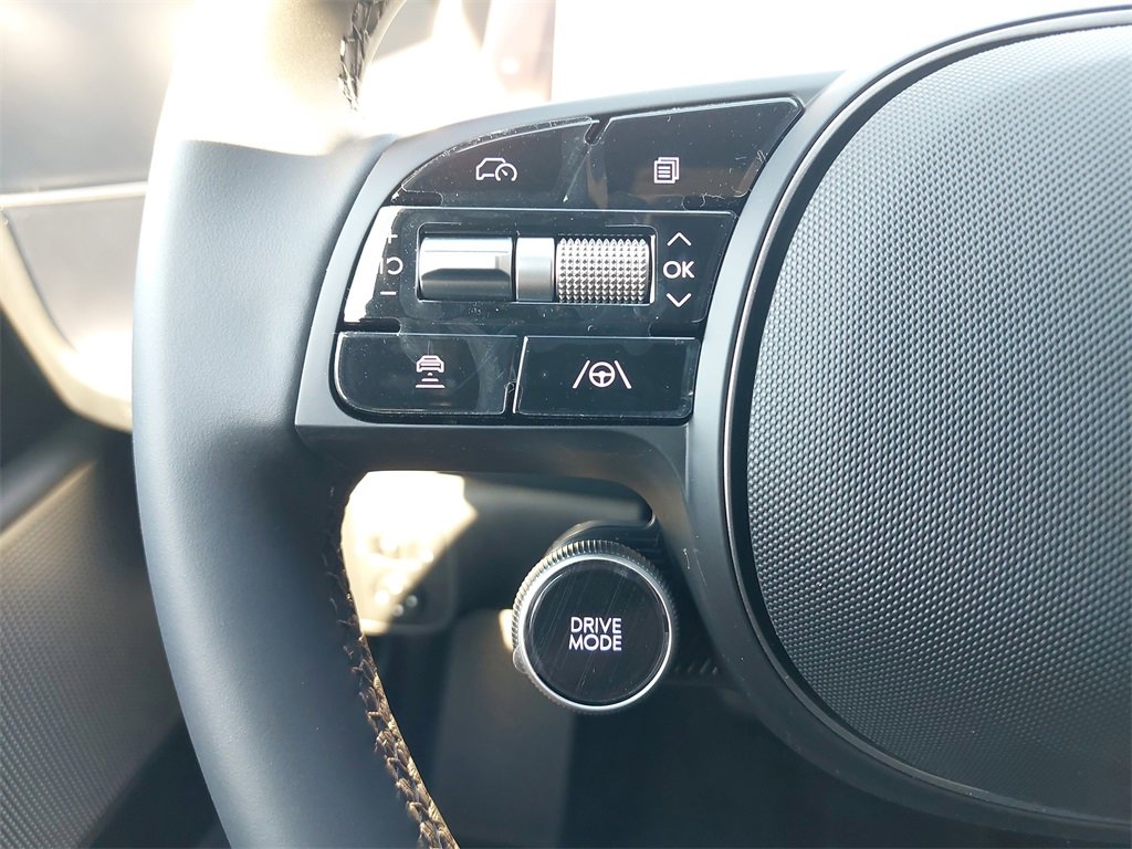 New 2025 Hyundai Ioniq 6 SEL image 16