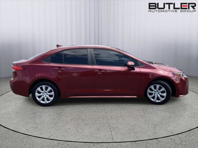 Certified 2022 Toyota Corolla LE FWD image 6