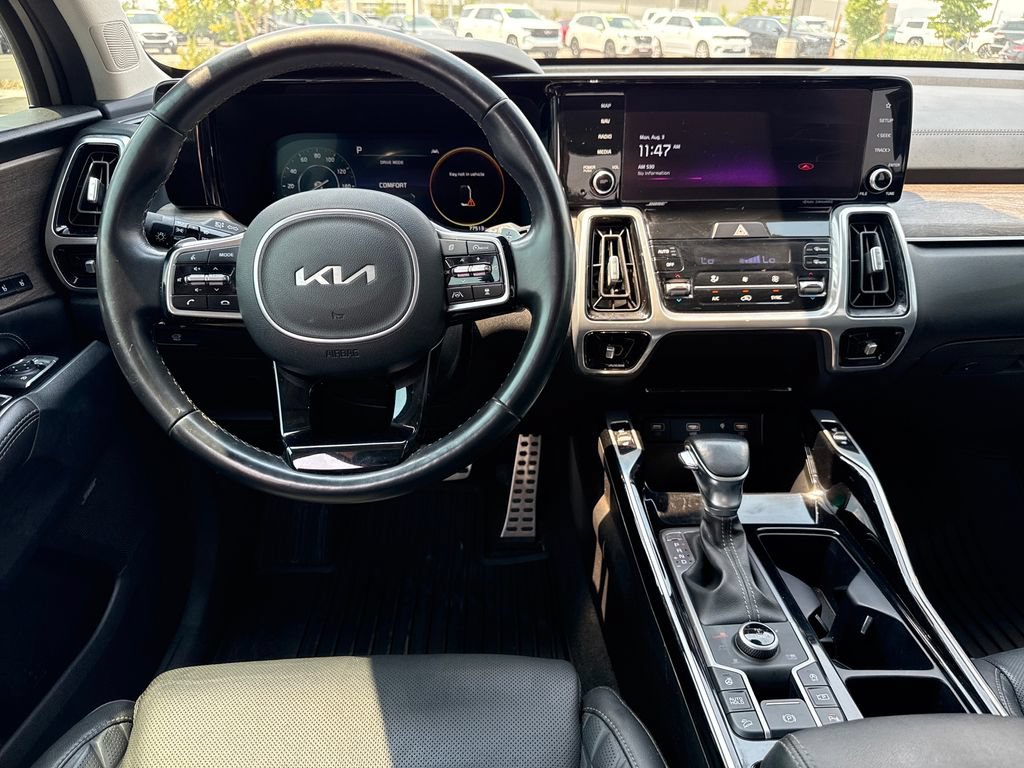 Used 2023 Kia Sorento SX Prestige AWD/4WD image 11