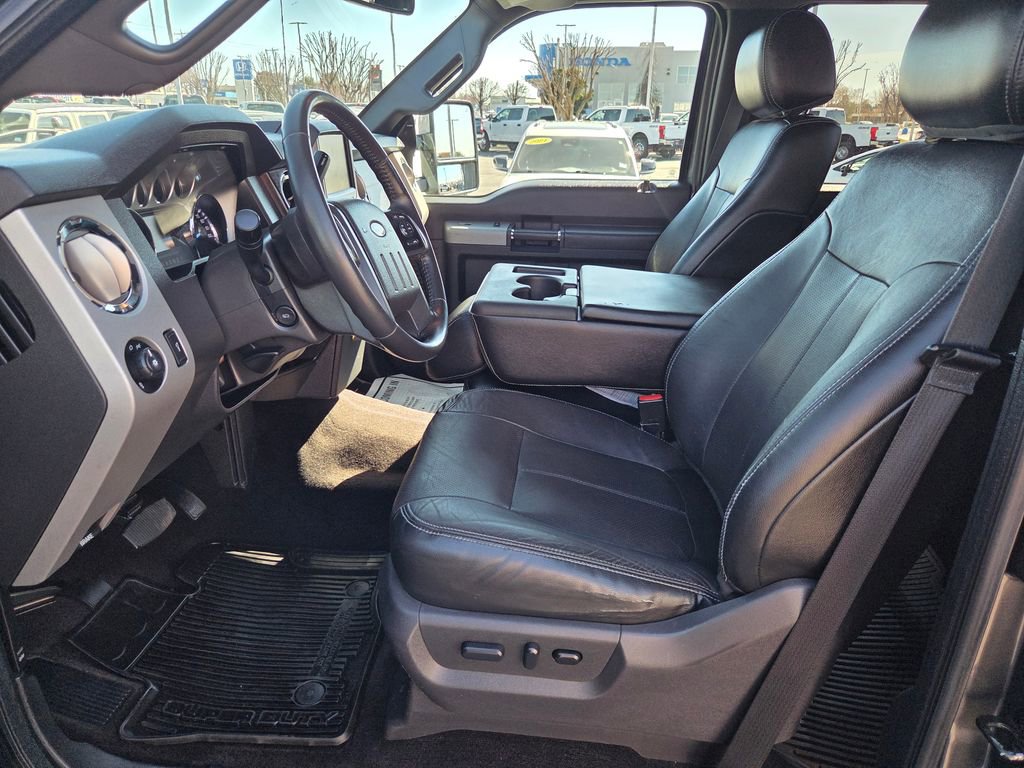 Used 2015 Ford F250 Lariat w/ Lariat Ultimate Package image 11