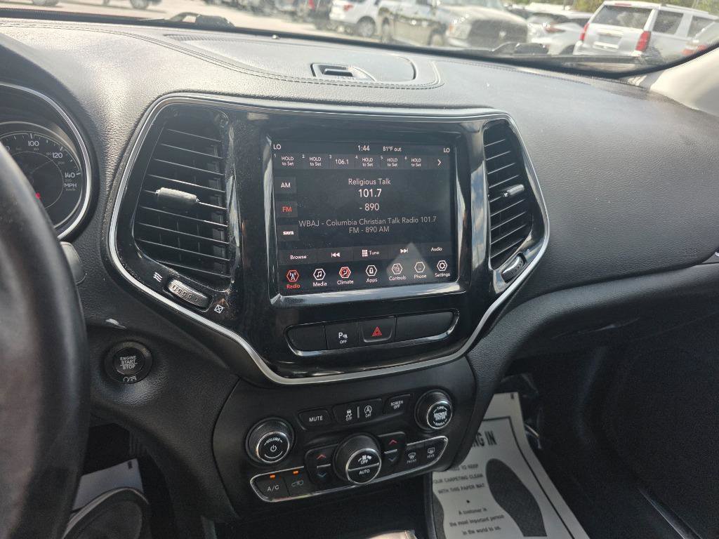 Used 2019 Jeep Cherokee Limited image 18