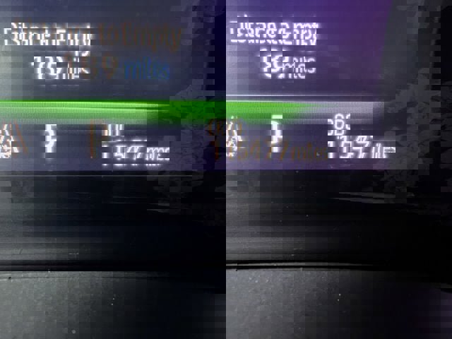 Used 2021 Toyota Sienna Limited image 11