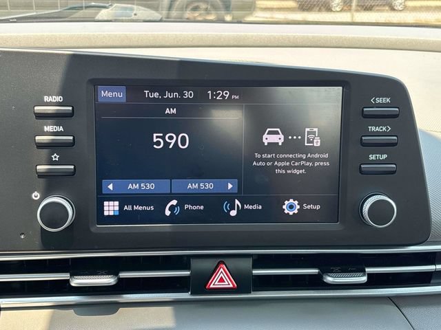 Certified 2024 Hyundai Elantra SE FWD image 20