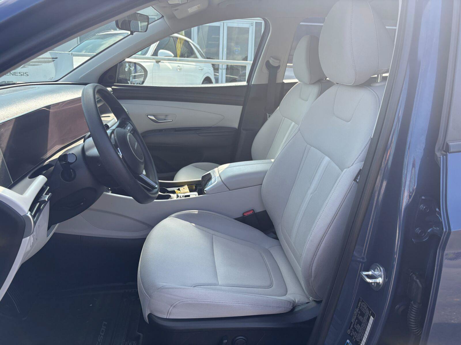 Used 2025 Hyundai Tucson SEL FWD image 16
