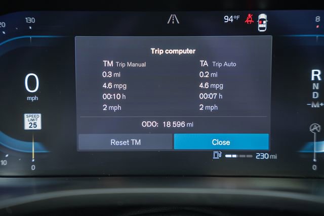 Used 2024 Volvo XC60 B5 Plus w/ Protection Package Premier AWD/4WD image 43