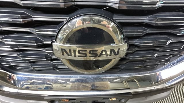 Used 2021 Nissan Rogue SV FWD image 9