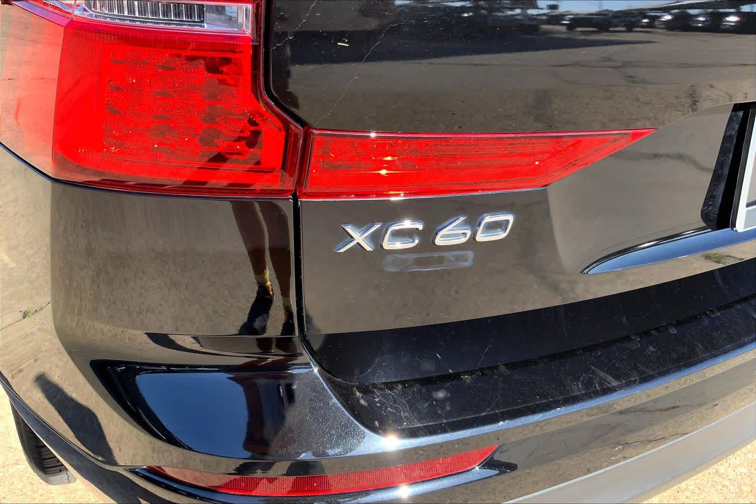 Used 2020 Volvo XC60 T5 Momentum AWD/4WD image 30
