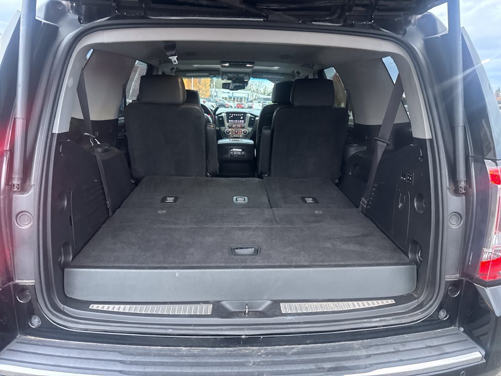 Used 2016 GMC Yukon Denali w/ Open Road Package AWD/4WD image 29