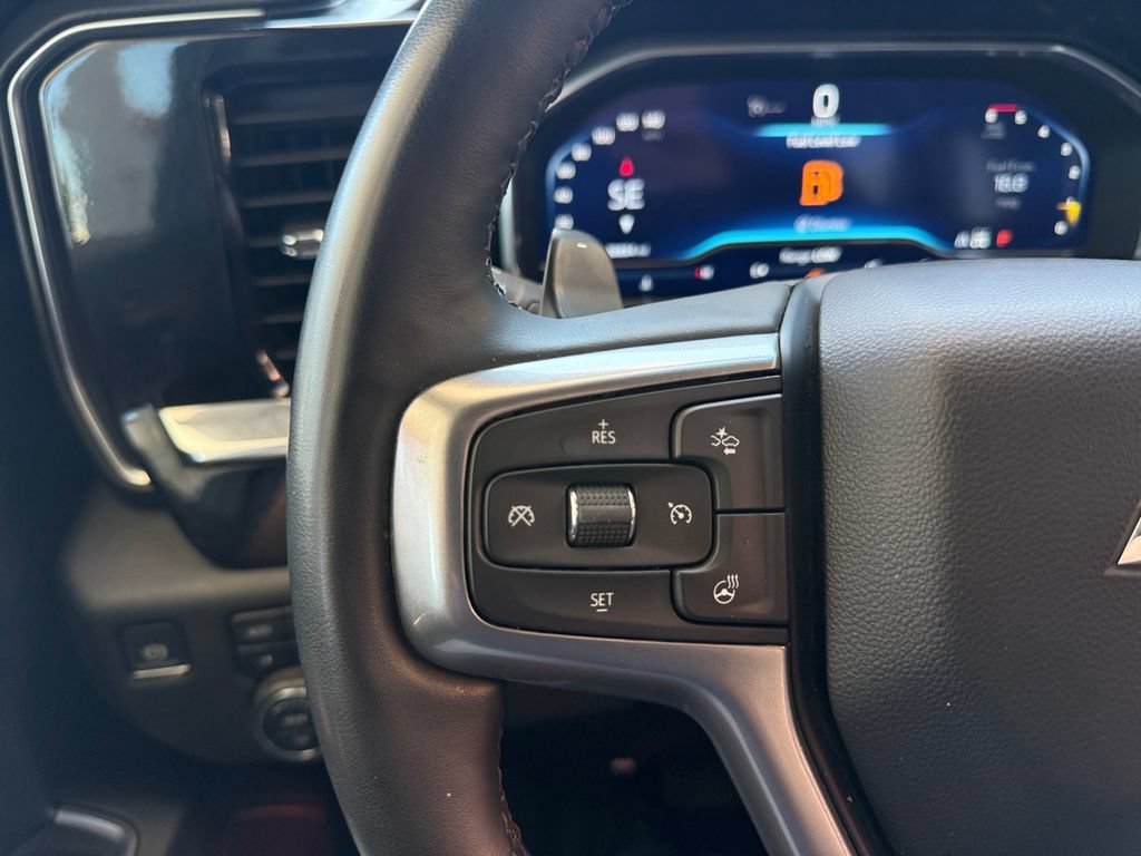 Used 2024 Chevrolet Silverado 1500 LT w/ Z71 Off-Road Package AWD/4WD image 23
