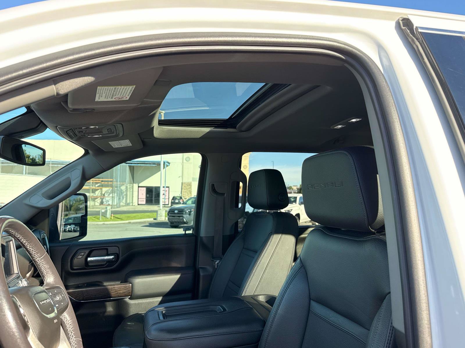 Used 2022 GMC Sierra 3500 Denali AWD/4WD image 12