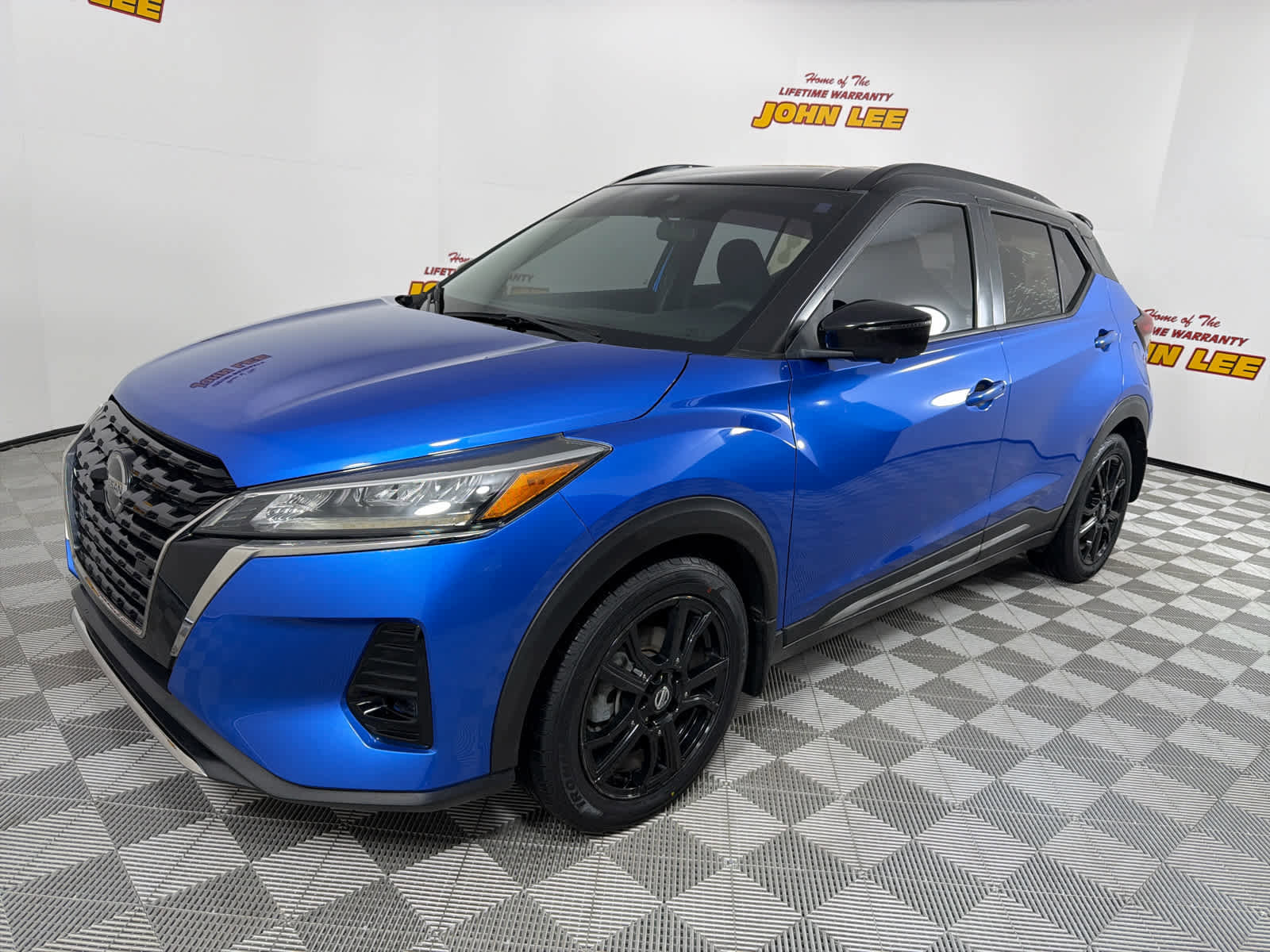 Used 2021 Nissan Kicks SR