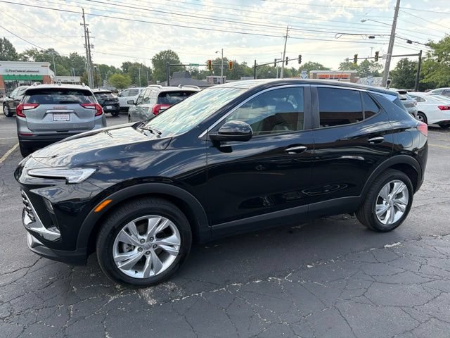 Certified 2024 Buick Encore GX Preferred FWD image 3