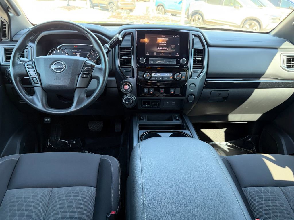 Used 2024 Nissan Titan SV w/ SV Convenience Package AWD/4WD image 23