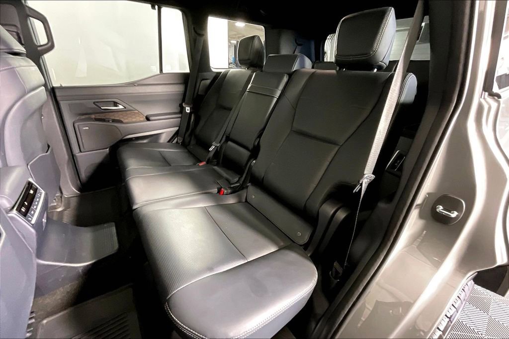 Used 2024 Lexus GX 550 image 38