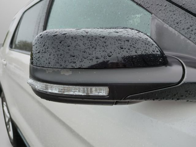 Used 2017 Ford Explorer XLT w/ Equipment Group 202A image 27