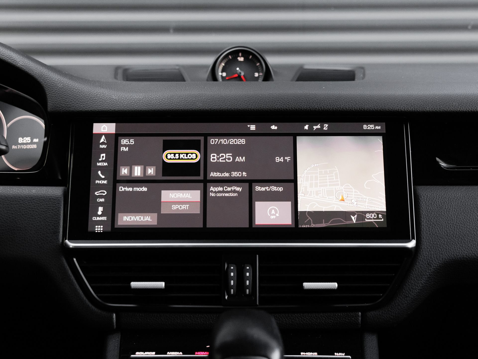 Certified 2020 Porsche Cayenne AWD/4WD image 19