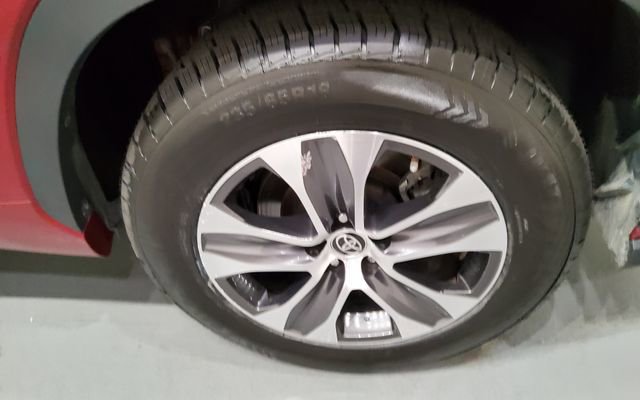 Used 2023 Toyota Highlander XLE FWD image 26