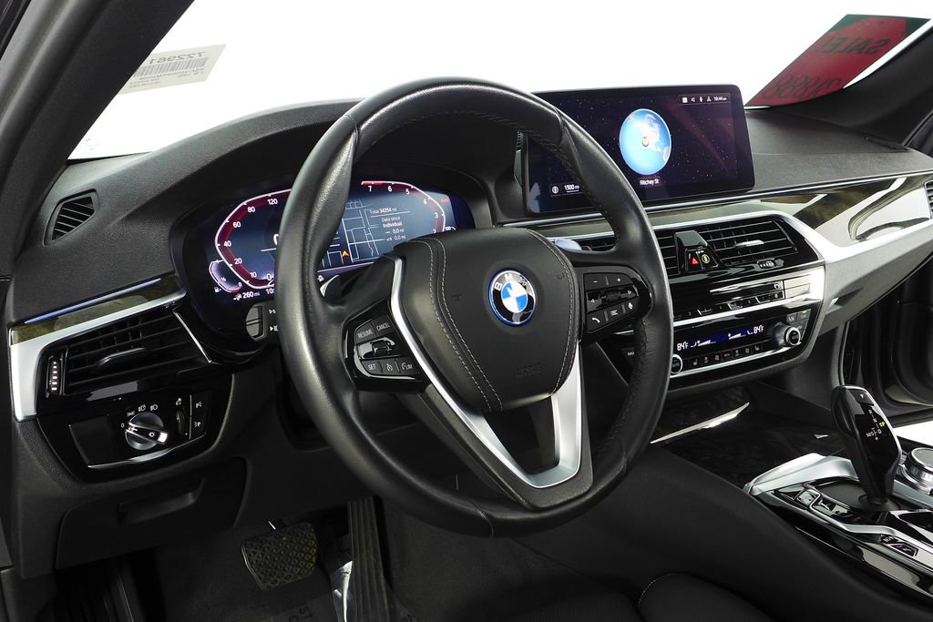 Certified 2023 BMW 530e 530e iPerformance w/ Convenience Package image 31