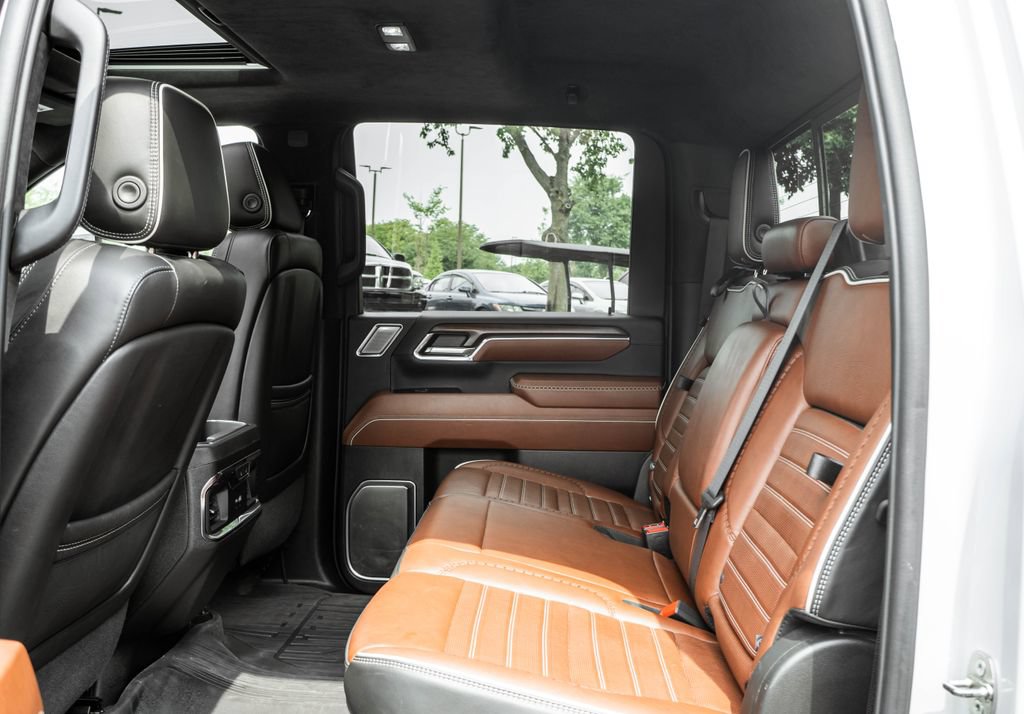 Used 2024 GMC Sierra 2500 Denali Ultimate AWD/4WD image 27