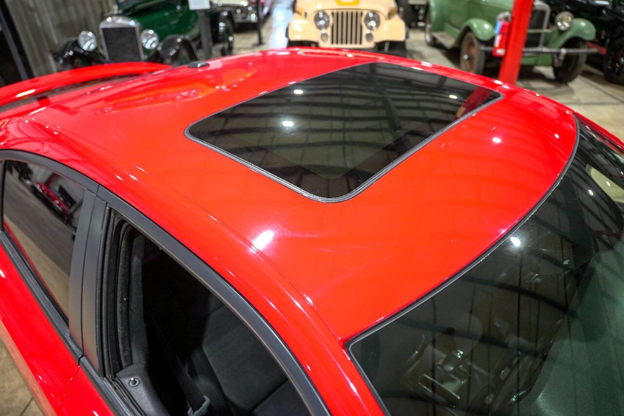 Used 2014 Dodge Charger SXT image 18