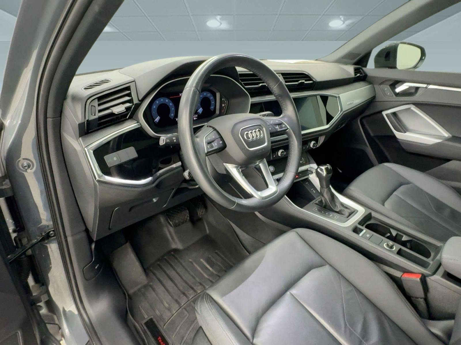 Used 2020 Audi Q3 2.0T Premium w/ Convenience Package image 23