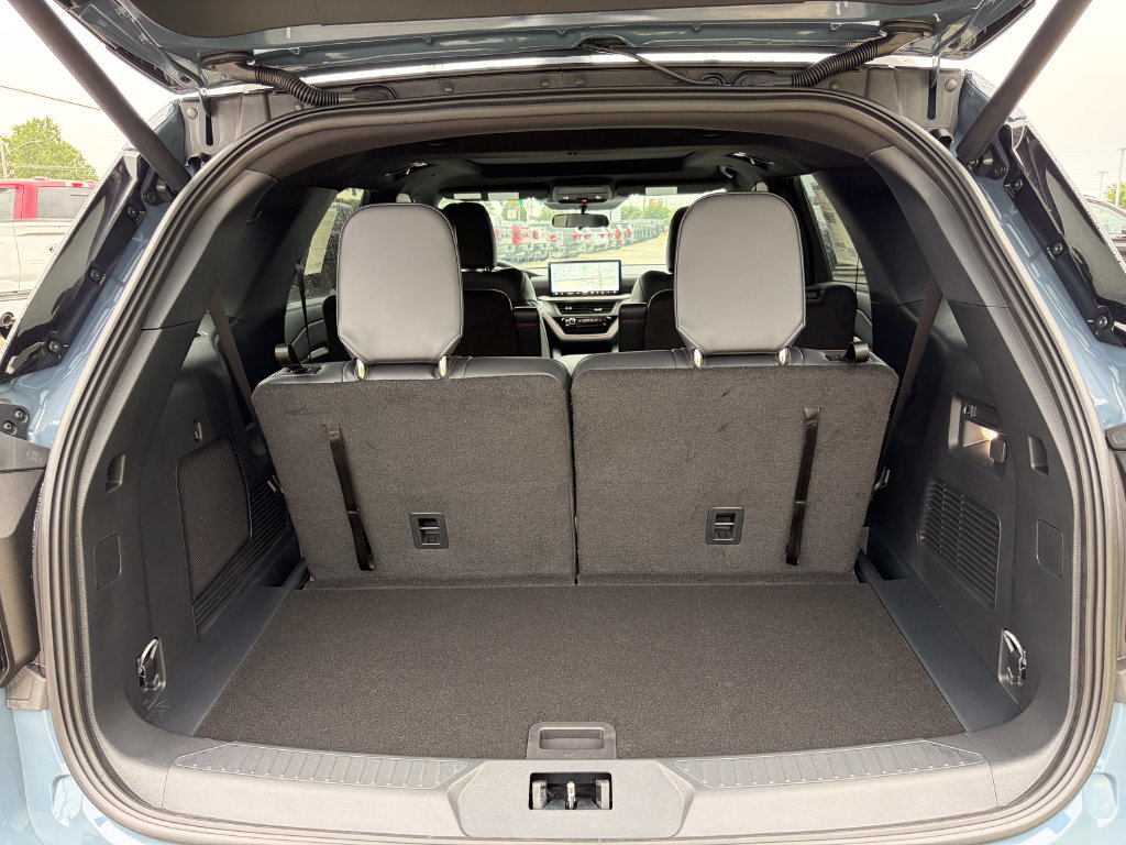 New 2027 Ford Explorer ST-Line AWD/4WD image 16