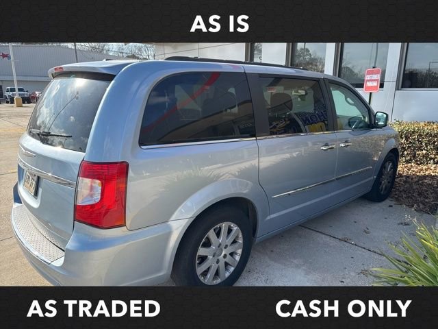 Used 2012 Chrysler Town & Country Touring-L w/ Entertainment Group #2 image 8