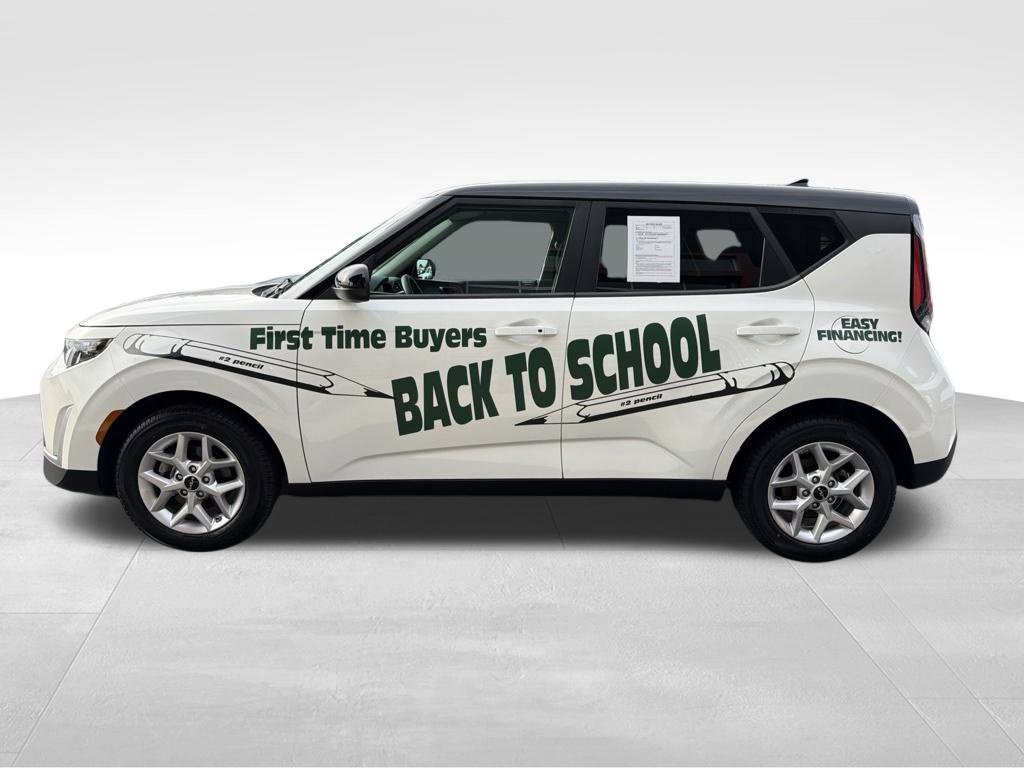 Used 2024 Kia Soul S FWD image 4