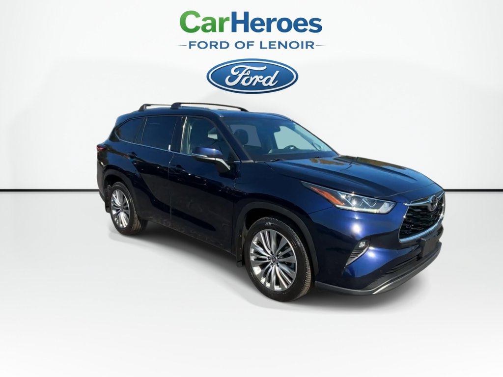 Used 2022 Toyota Highlander Platinum AWD/4WD image 2
