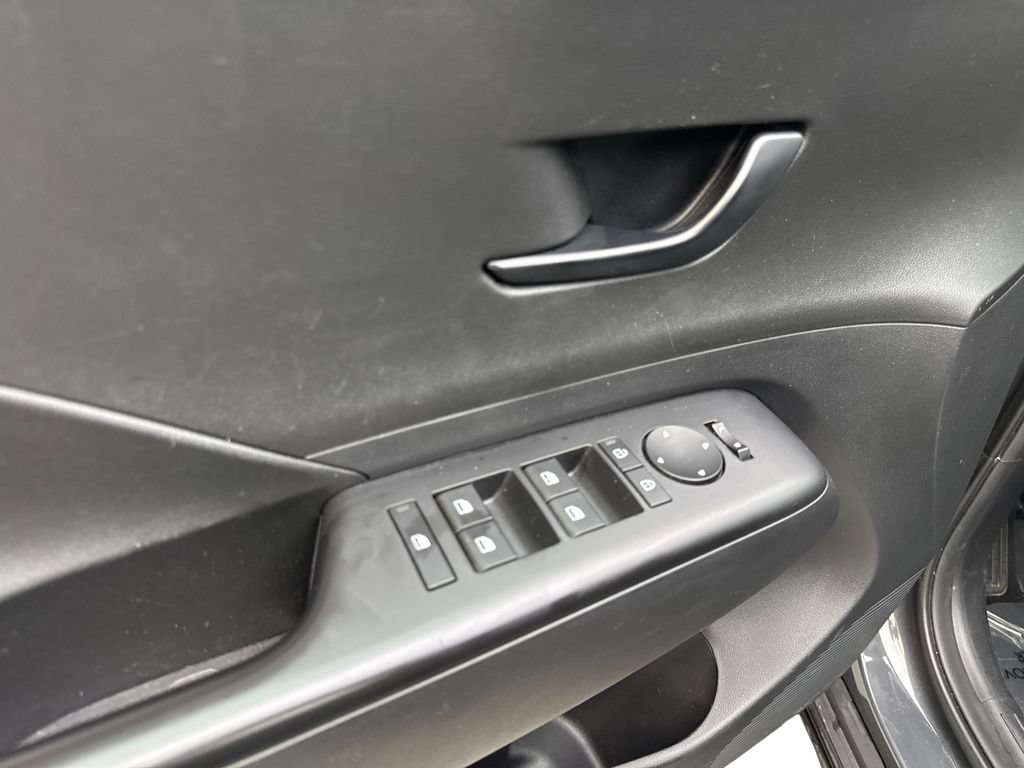 Used 2024 Hyundai Kona SEL AWD/4WD image 31