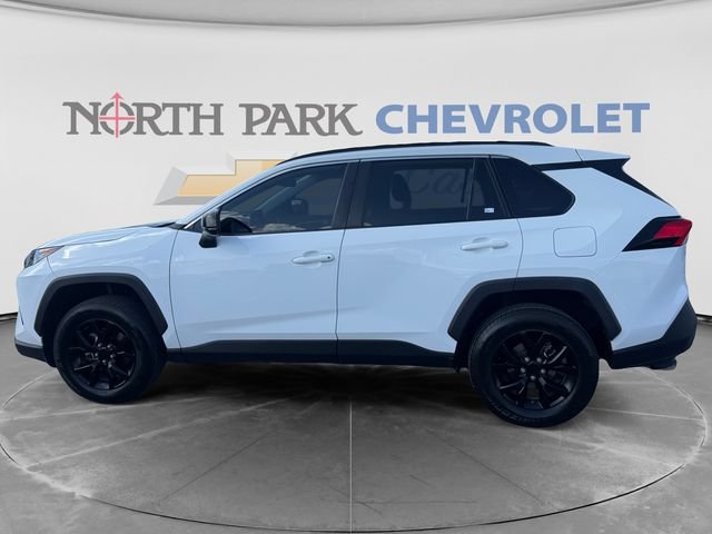 Used 2021 Toyota RAV4 LE FWD image 6