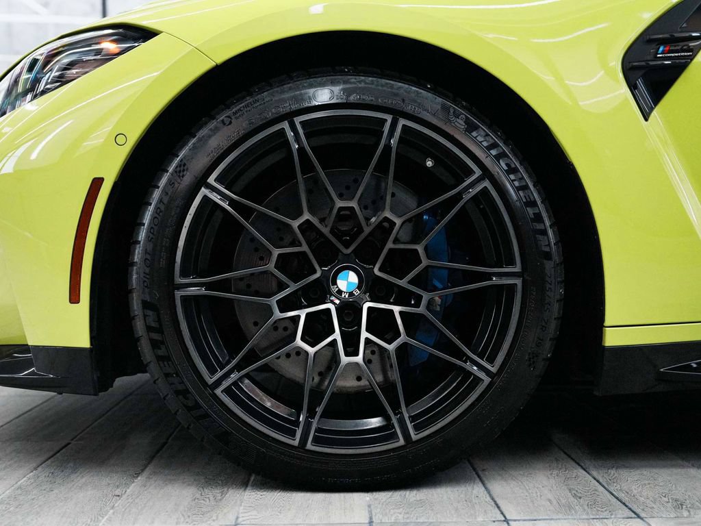 Used 2023 BMW M4 xDrive Competition w/ M Carbon Exterior Package AWD/4WD image 9